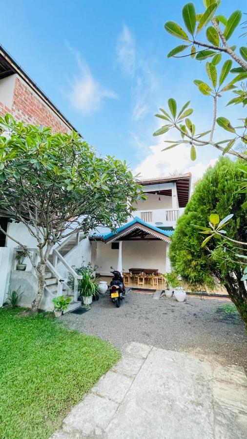The Soul Inn Kabalana Ahangama Exterior photo